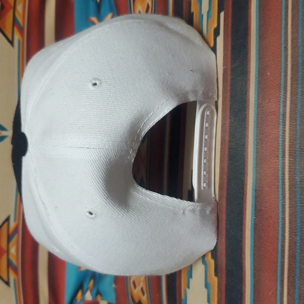 Hat - Picture 2 of 5